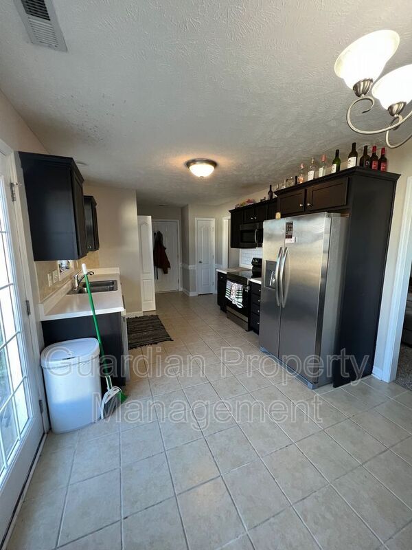 Building Photo - 259 Brightwood Dr