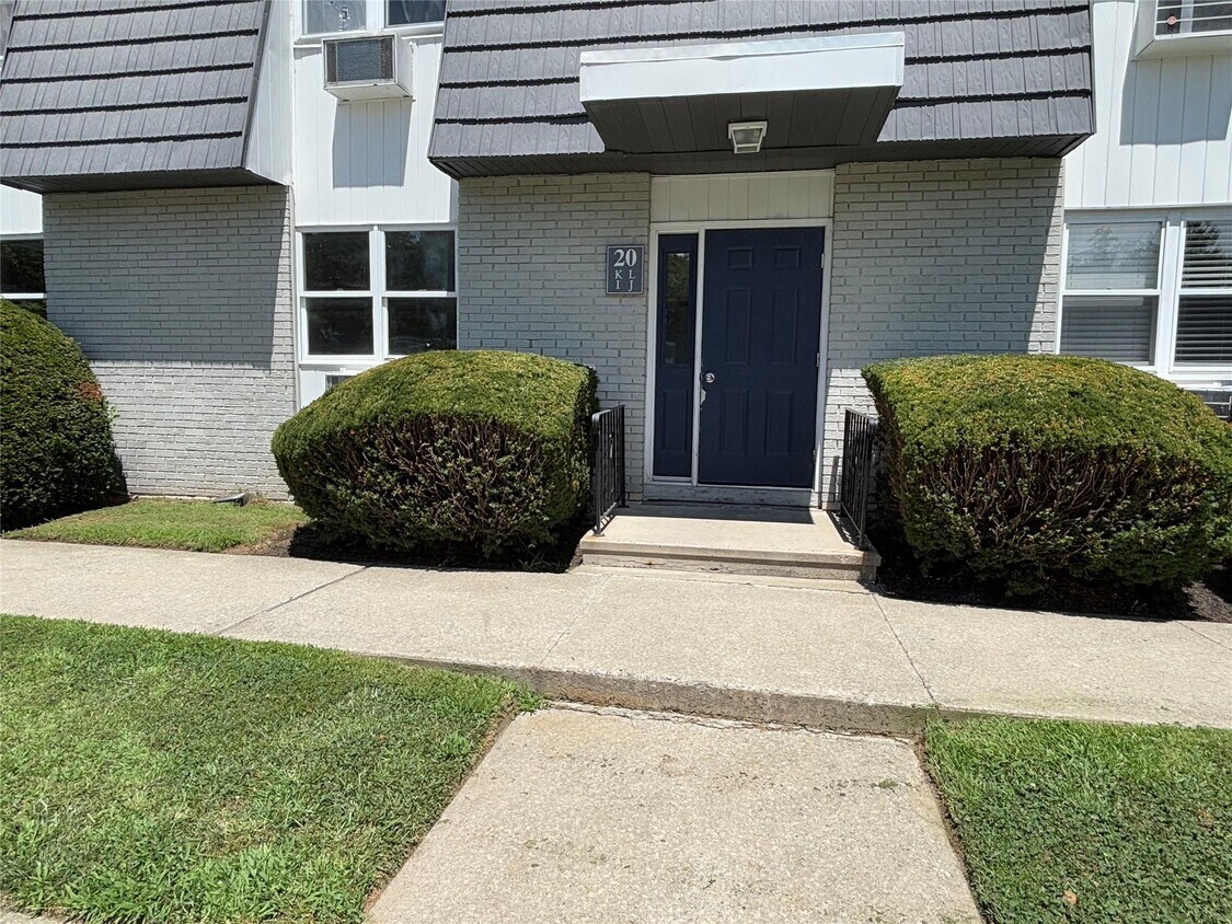 Foto principal - 20 White Gate Rd