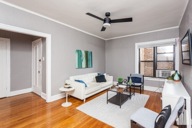 Foto del edificio - 628 W Cornelia Ave