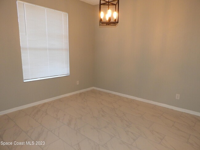 Foto del edificio - 1038 Locust Ave NW