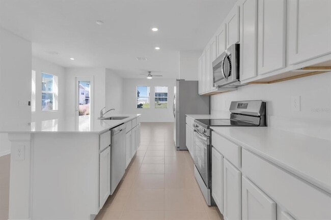 Building Photo - 2803 Maloof Dr