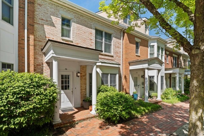 Building Photo - 36 Independence Way