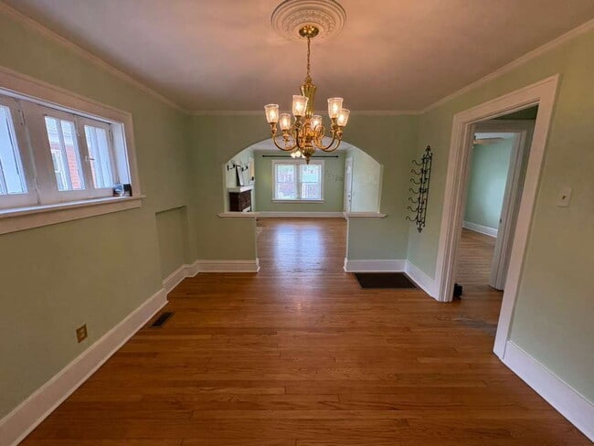 Building Photo - 6926 Hurst Ct