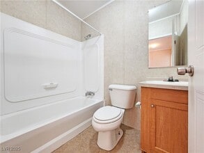 Building Photo - 6060 Superior Ln