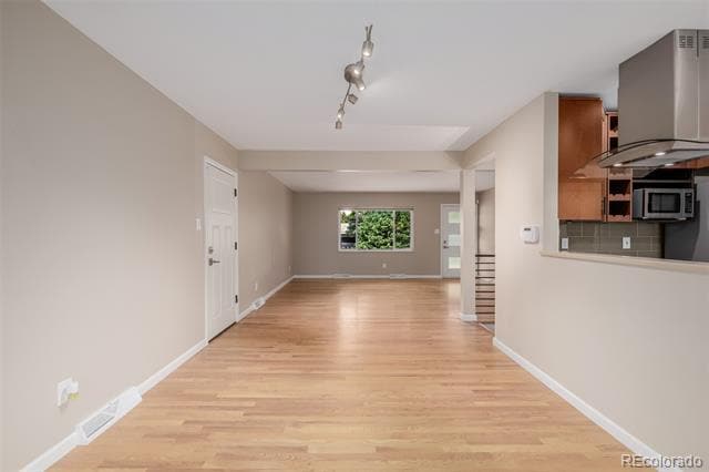 Building Photo - 8231 E Lehigh Dr