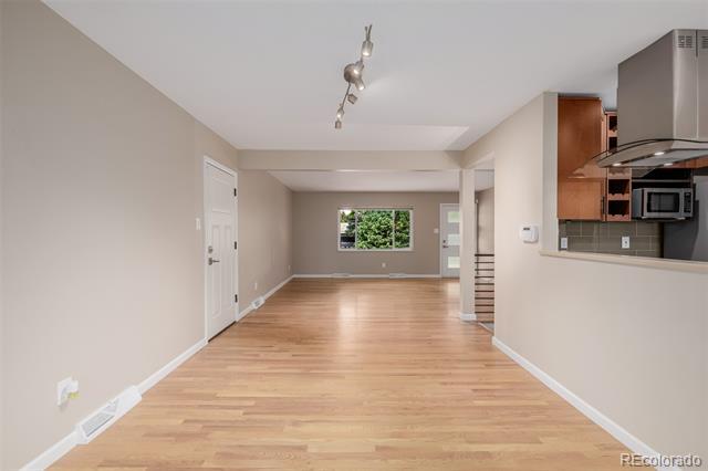 Foto del edificio - 8231 E Lehigh Dr