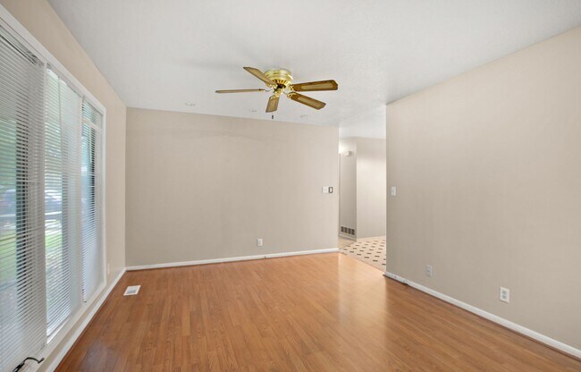 Building Photo - Nice Neighborhood Close to Schools With Fe...