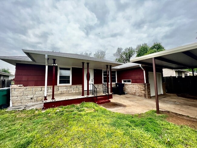 Photo - 2520 SW 45th St House