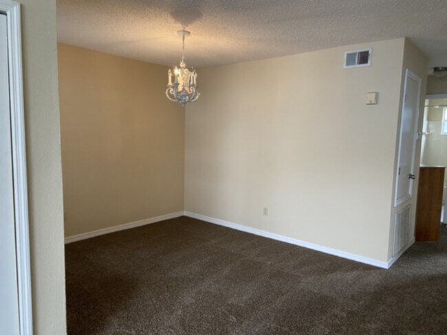 Foto del edificio - 2 Bed, 2 Bath Rental Home, $1600/month, Av...
