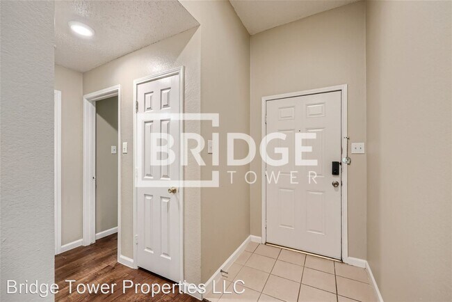 Foto del edificio - 3 br, 2 bath House - 2210 Sumac Drive