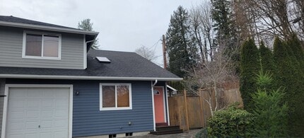 Building Photo - 946 Harrison Ave