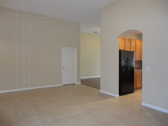 Building Photo - 444 Lake Amberleigh Drive