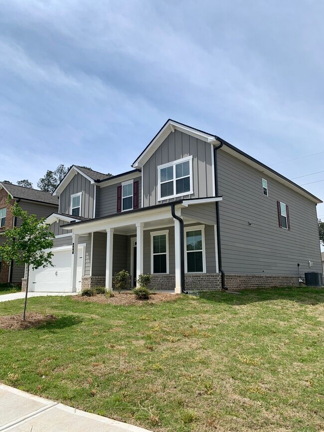 Building Photo - 600 Cunninghame Ct