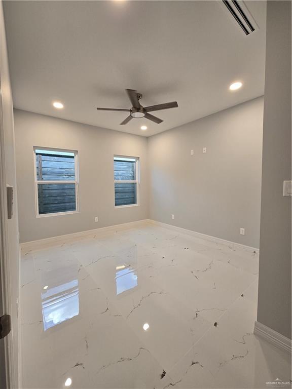 Building Photo - 2209 E 8th St