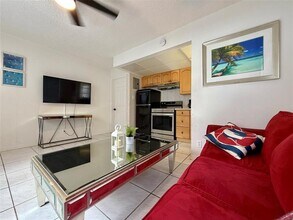 Building Photo - 3210 Canal Dr