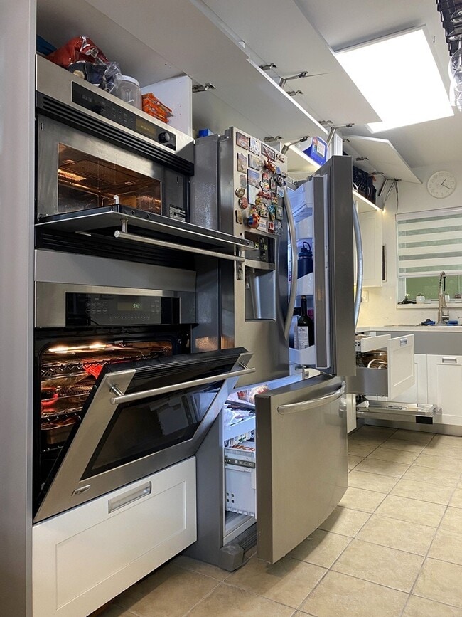 Foto del edificio - 1425 Arthur St