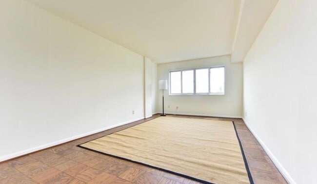 Building Photo - 5340 Holmes Run Pky