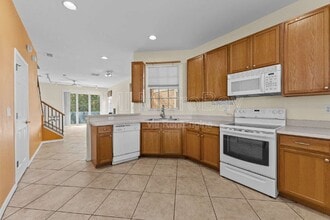 Building Photo - 1938 Fiesta Ridge Ct