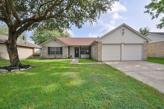 Building Photo - 7211 Fuchsia Ln
