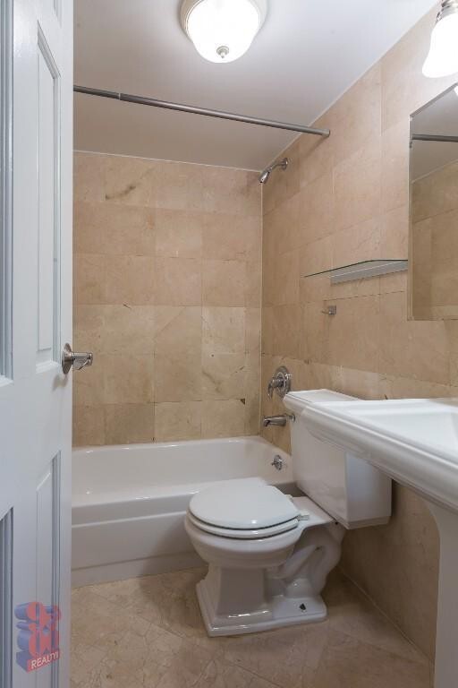 Foto del edificio - 432 E 13th St