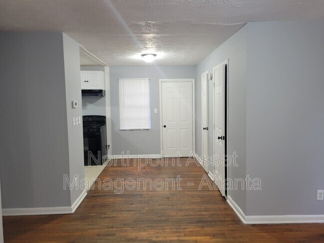Foto del edificio - 2151 S River Industrial Blvd SE
