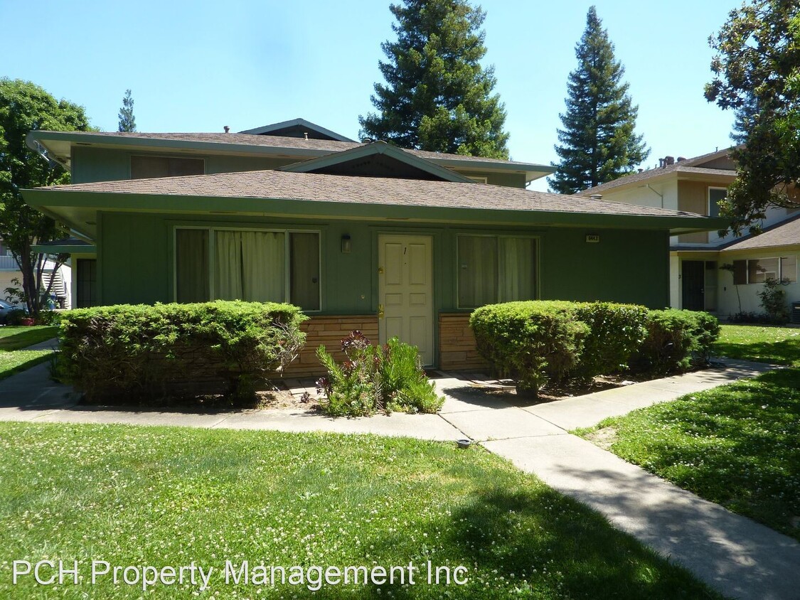 Primary Photo - 2 br, 1 bath House - 6442 Auburn Blvd #1