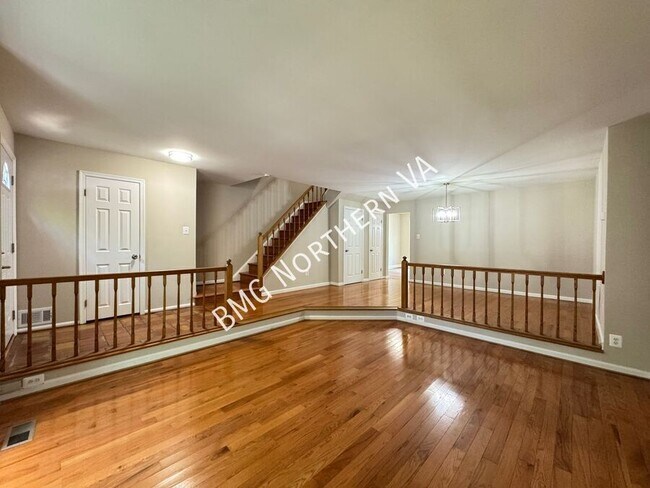 Foto del edificio - 9606 Scotch Haven Dr