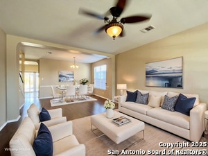 Building Photo - 6811 Karnes Leaf