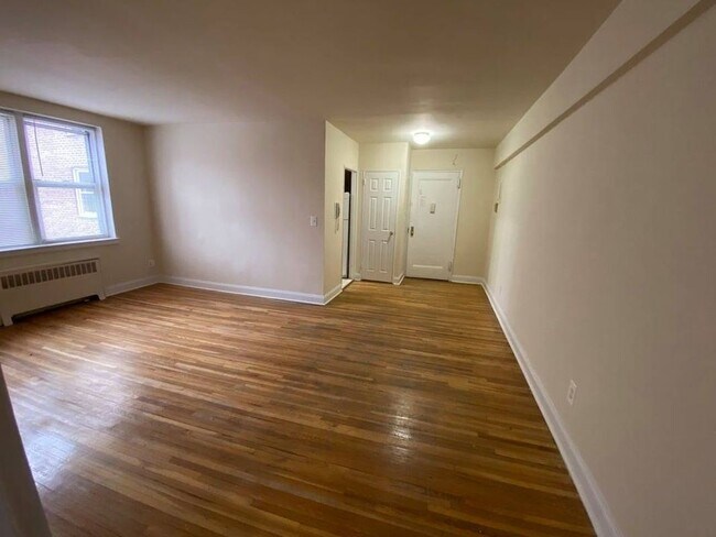 LIVING AREA - 14306 Barclay Ave