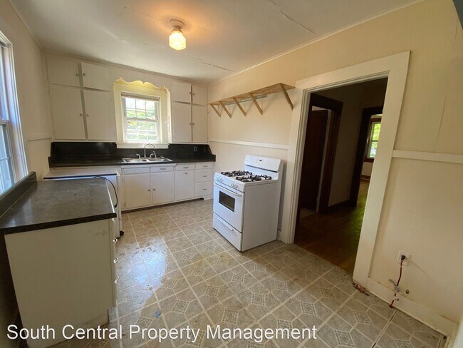 Building Photo - 4 br, 2 bath House - 1416 Nutwood Street