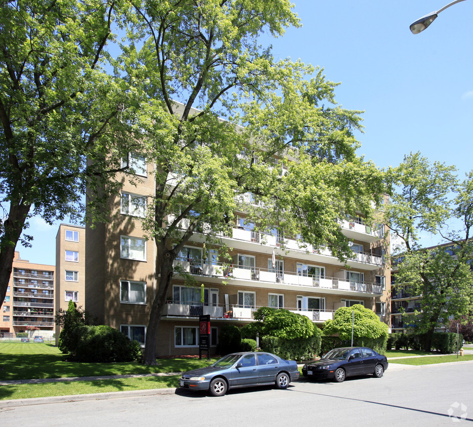 Building Photo - Blandford Court