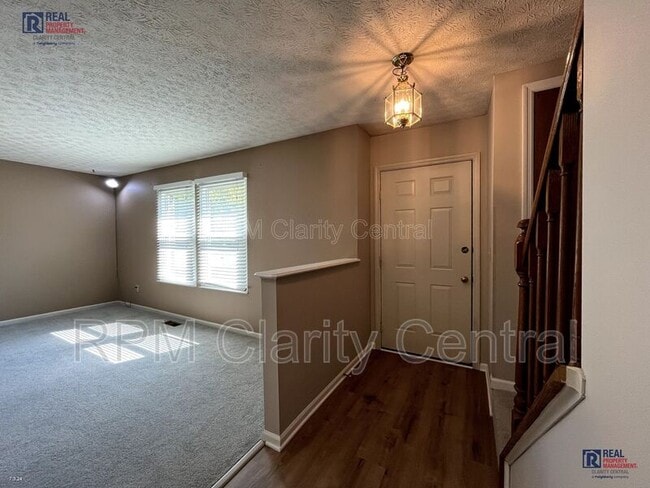 Building Photo - 767 Lindenhaven Rd