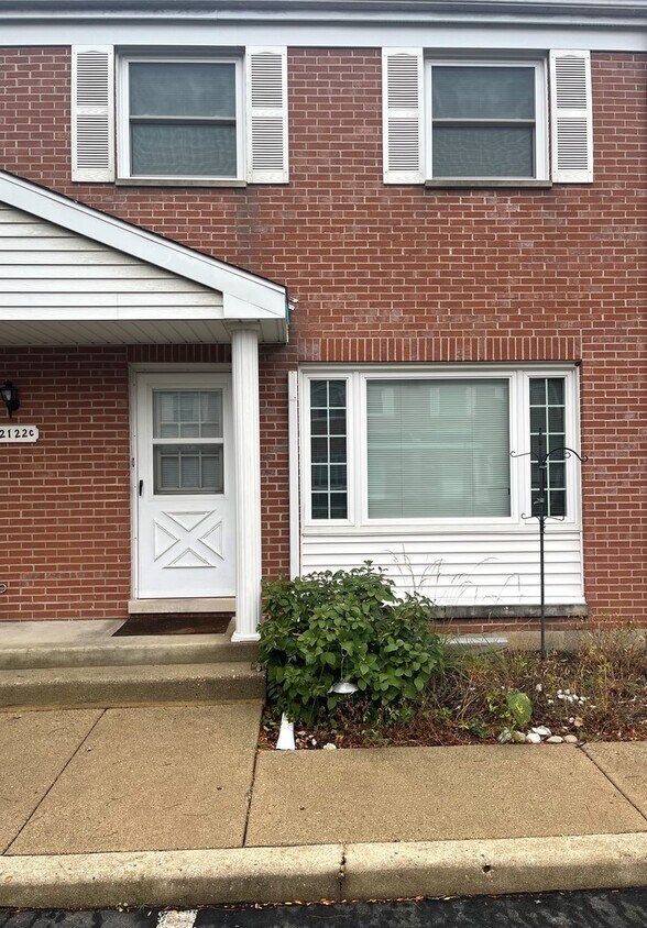 Foto principal - 2122 Rugen Rd