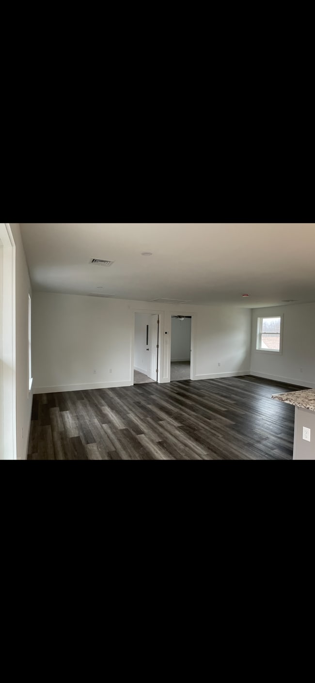 Building Photo - 2 Jowders Dr