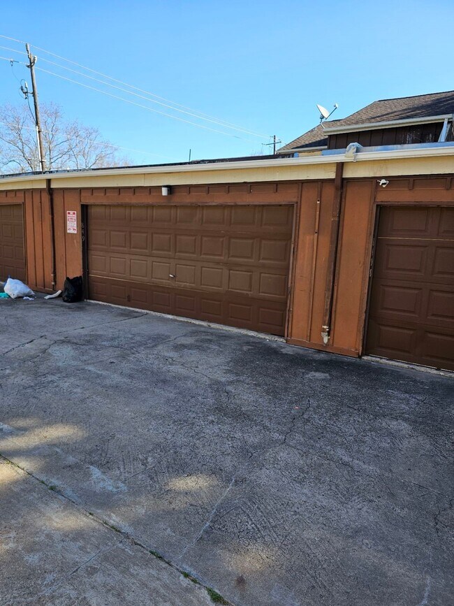 Foto del edificio - 8496 Dairy View Ln