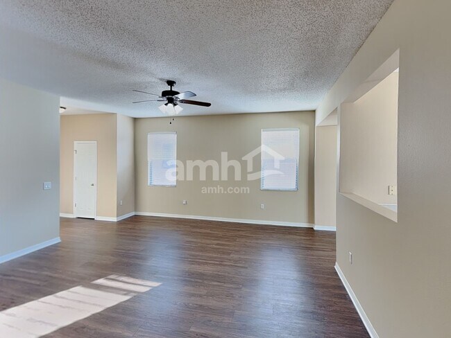 Foto del edificio - 1962 Kimlyn Cir