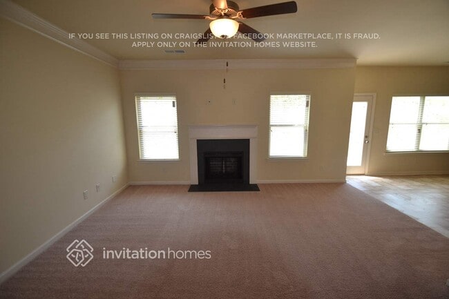 Building Photo - 374 Easley Dr SE