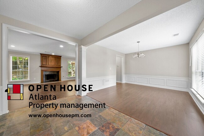 Building Photo - 13040 Carriage Park Ln, Johns Creek