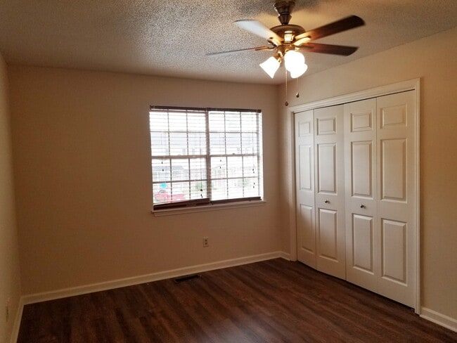 Building Photo - 7597 Hunters Ridge Ln