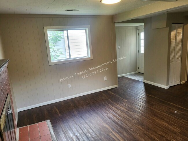 Foto del edificio - 136 Sawyer Dr