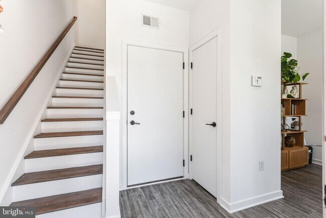 Foto del edificio - 2006 Northbank Pl