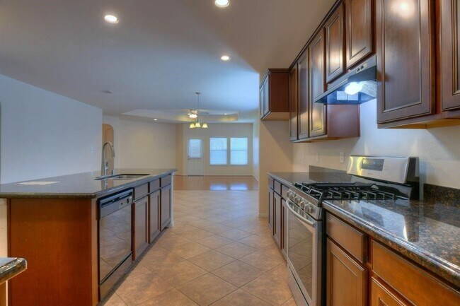 Foto del edificio - 4711 Bellows View Dr