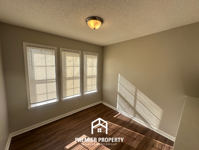 Photo - 4579 Blue Willow Rd House