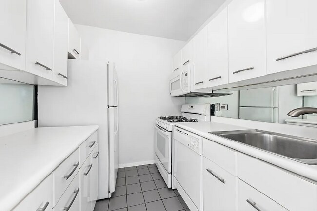 Foto del edificio - 345 E 80th St
