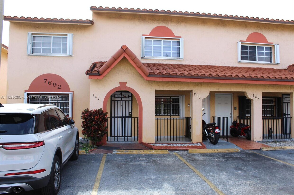 Primary Photo - 7692 W 29th Ln