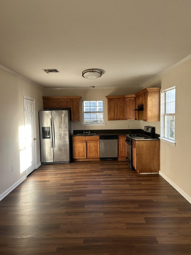 Foto del edificio - 4541 Laine Ave
