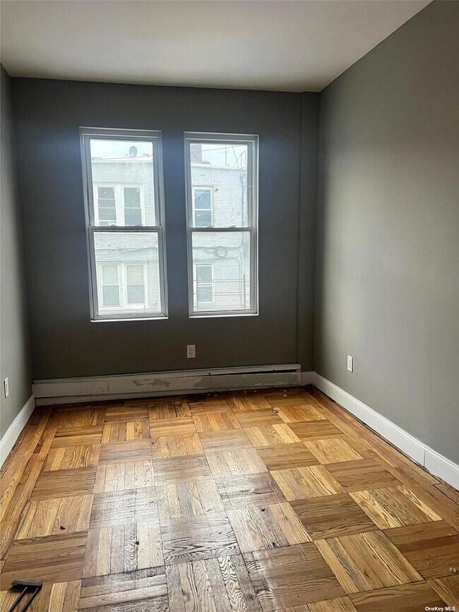 Building Photo - 1359 Rosedale Ave
