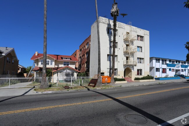 Foto del edificio - 147 S Normandie Ave
