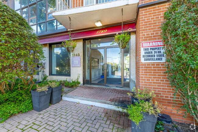 Entrance - Ashby Apartments