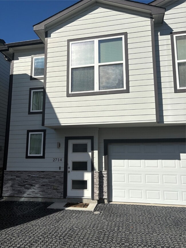 Building Photo - 2714 Anita St